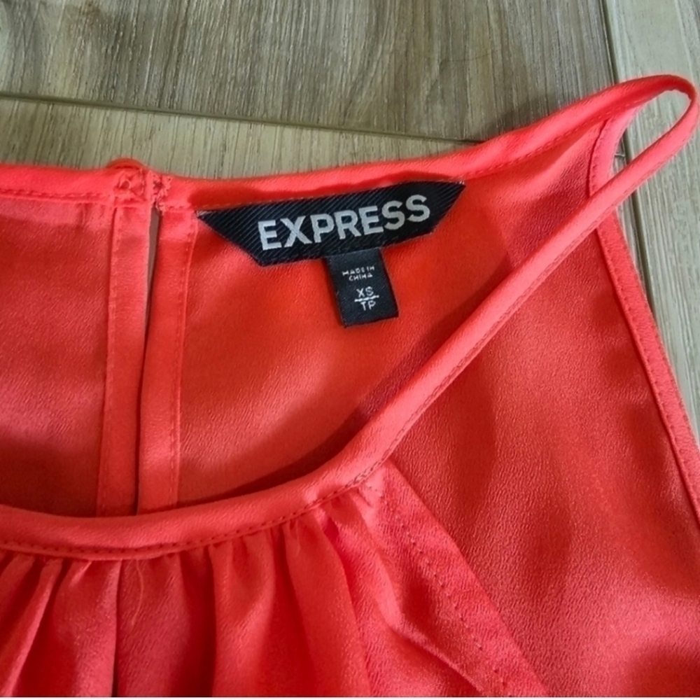 * Express Dress - Picture 2 of 8